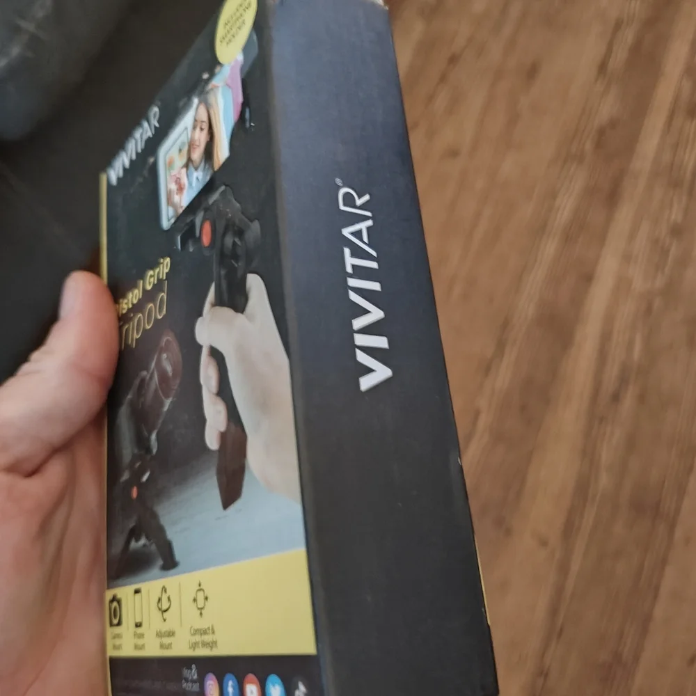 VIVITAR Pistol Grip Tripod For Smartphone's Or Cameras - Blog/Go Live - NEW